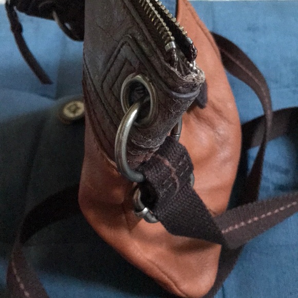 Slouchy Rustic Leather Side Satchel - Picture 3 of 9